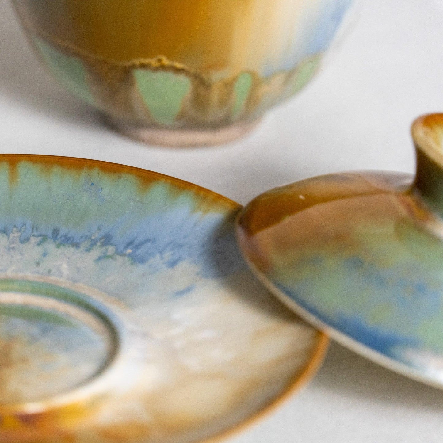 Artisan Jingdezhen Hand-Painted Monet/Morandi Inspired Green Glaze Ceramic Gaiwan - Raf LifeStyle