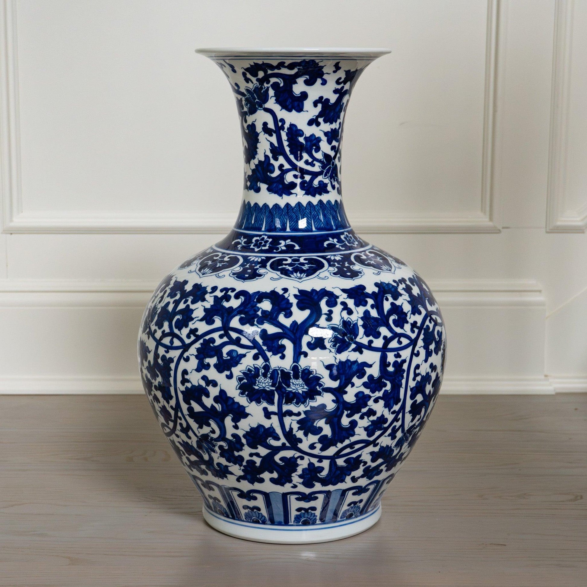 Jingdezhen Hand-Painted Antique-Style Grand Blue and White Vase - Raf LifeStyle