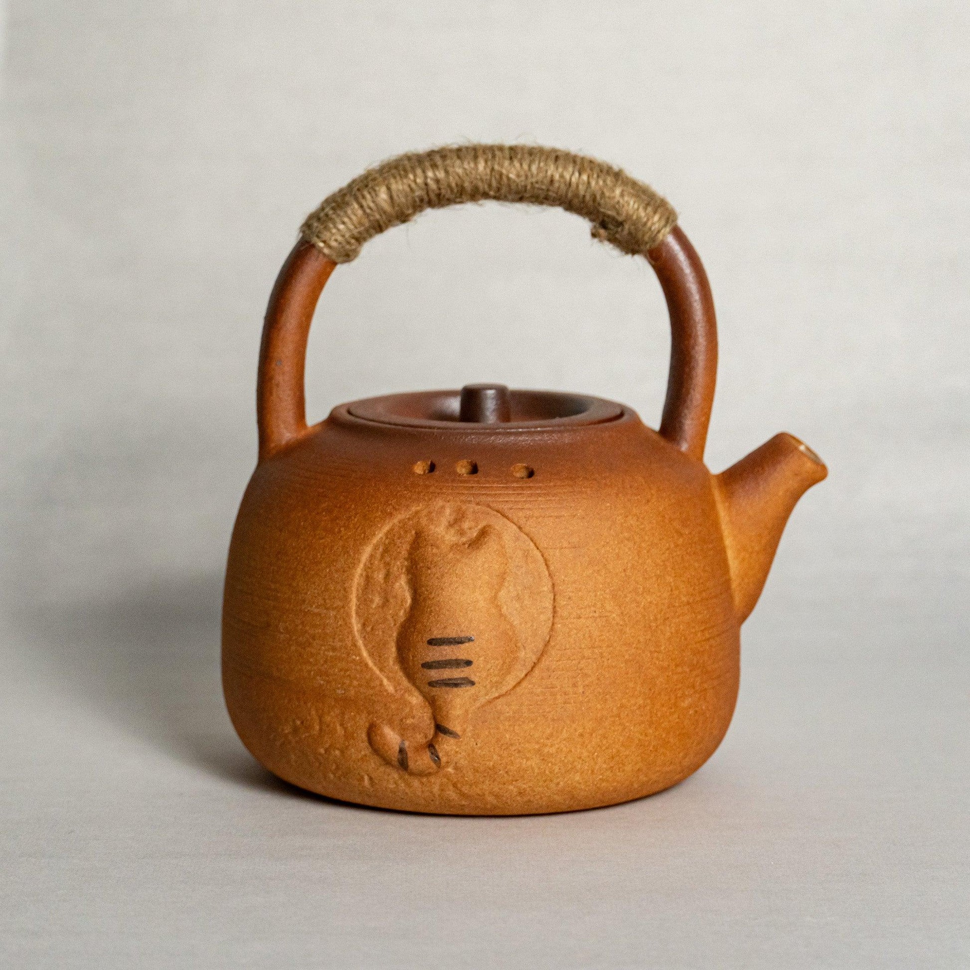 Cat-Themed Clay Teapot - Artisan Handcrafted - Raf LifeStyle